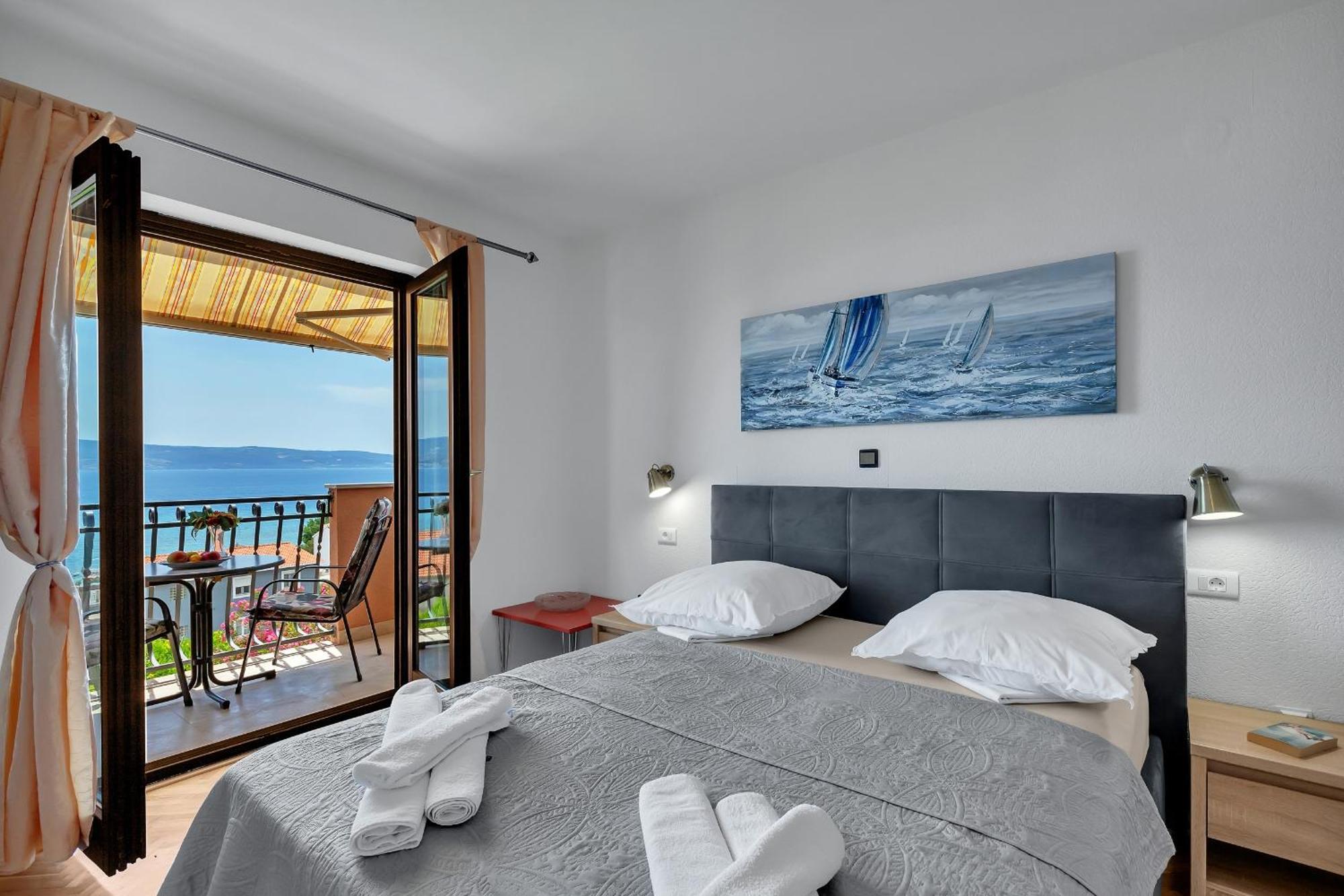 Apartments And Rooms With Parking Space Duce, Omis - 10303 Номер фото